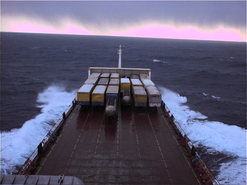 Operazioni cargo al porto di Olbia - movimentazione merci, marmo e granito Sardegna